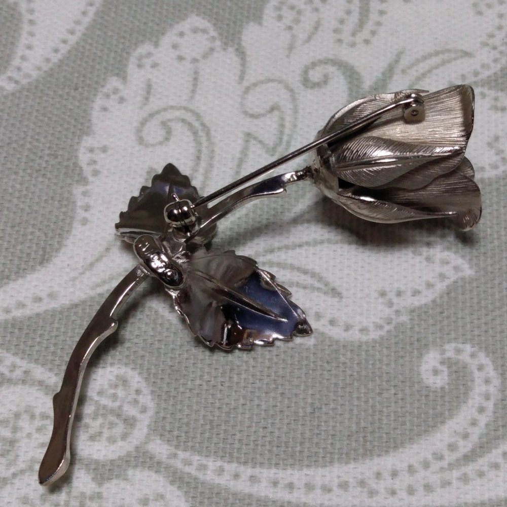 🌲"Legend of the Christmas Rose" Pin - Picture 8 of 9